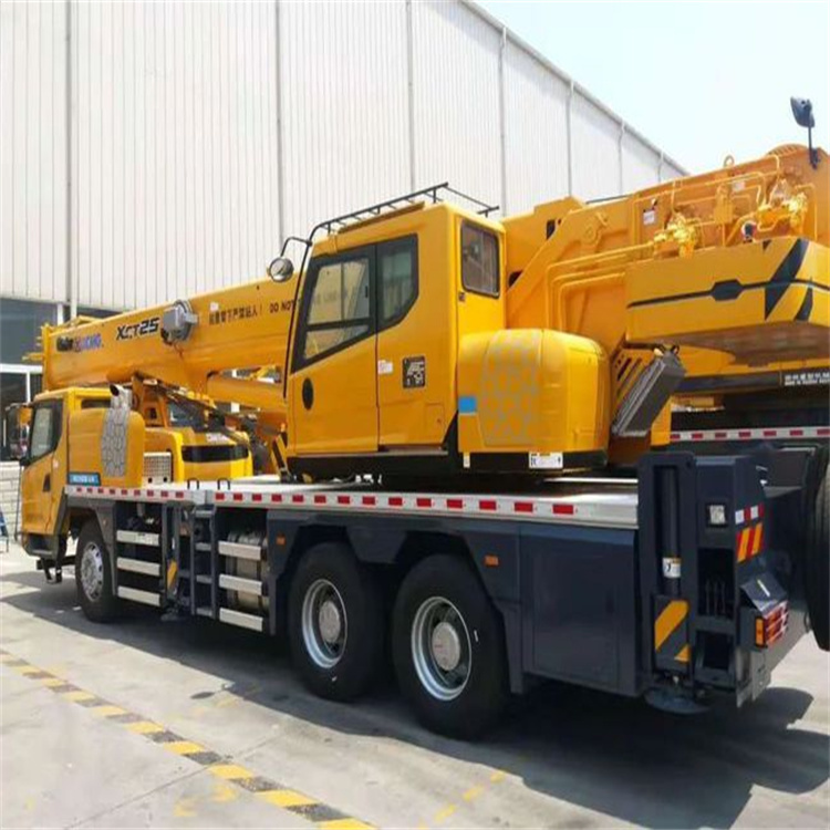 康定离这最近出租吊车电话